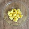 ザクザクッ♪【レンジでポテサラ】の工程1