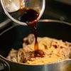 紹興酒香る豚バラの黒酢焼きそばの工程4