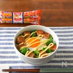 おさかなでつくったソーセージのにんにくバターエッグ丼