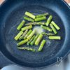 簡単5分◎だしの旨み×バターが最高【アスパラだしバター炒め】の工程2
