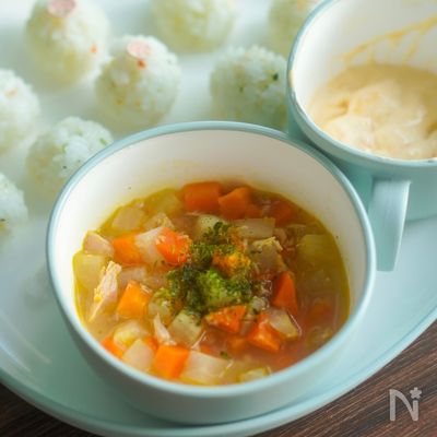 ツナと野菜のコンソメスープ【離乳食後期〜幼児食】