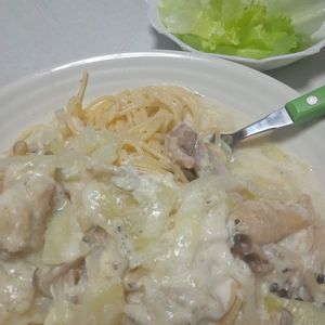 ジョニジョニの作ってみた!投稿(にんにく香る、牛乳で作るやみつき【オニオンクリームパスタ】)