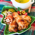 オーブンで作る！【カリカリ手羽元チキンと根菜の塩麹ロースト】