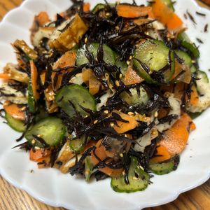 ゆくゆくの作ってみた!投稿(5分で完成！【ひじきときゅうりの中華風サラダ】胡麻油香る♩)