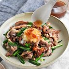 スタミナアップ～♪ニラ豚こま肉のカリッと焼き＊おろし梅麺つゆ