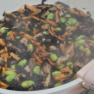 ぽんちゃんの作ってみた!投稿(【ひじきの煮物】ほっこり和おかず！お弁当や作り置きにも◎)