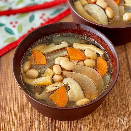ごま油香る♩大豆入りけんちん汁