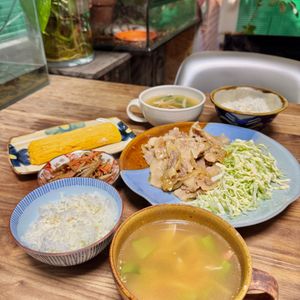 ぴいすけの作ってみた!投稿(すぐ完成✨『小松菜とカニカマのスープ』)