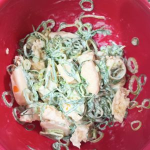 milkの作ってみた!投稿(1分おつまみ副菜㉑蒸し鶏(サラダチキン)のねぎダレまみれ🤩)