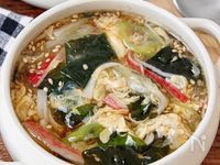 【カニカマとワカメのふわとろかき玉スープ】とろ〜り美味しい♪