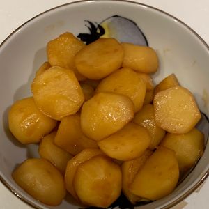 ぐ〜たら子の作ってみた!投稿(新じゃがの煮っ転がし)