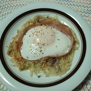 M*Pの作ってみた!投稿(ほんのひと手間!千切りキャベツのハムエッグ)