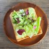 【朝食に】レタスたっぷり！とろ〜り半熟卵トーストの工程3