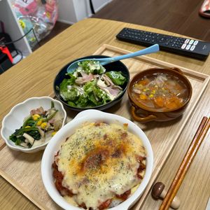 お腹空いたねこの作ってみた!投稿(【とろ〜り絶品♡ミートドリア】速攻！5分でホワイトソース完成)