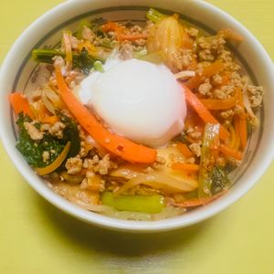 KIRARAの作ってみた!投稿(面倒くさくない!速攻で作れる!『そぼろビビンバ丼』)