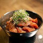 漬けるだけ簡単。柚子胡椒香るカツオ漬け丼