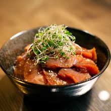 漬けるだけ簡単。柚子胡椒香るカツオ漬け丼