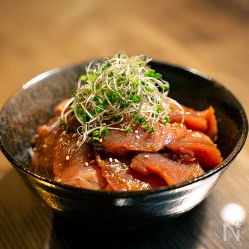 漬けるだけ簡単。柚子胡椒香るカツオ漬け丼