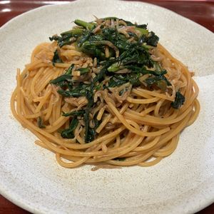 りんごの作ってみた!投稿(旬の美味しさ【ごま油香る春菊とひき肉のピリ辛スパゲッティ】)