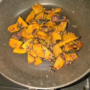 KUMIKOの作ってみた!投稿(【かぼちゃの甘辛ごま照り焼き】かぼちゃが甘〜い♡ごま風味♬︎)