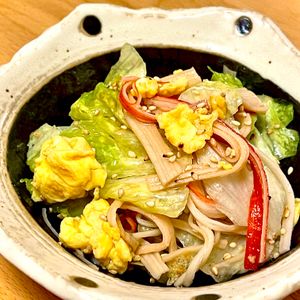 michuの作ってみた!投稿(カニカマとレタスと卵のさっぱりヘルシーサラダ😋🥗)