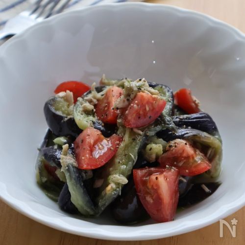レンジで簡単!なすとツナのバジルソース和え