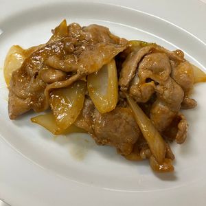 (・∀・)コロンの作ってみた!投稿(ごはんがすすむ♩豚肉とたっぷり玉ねぎのトンテキ風炒め)