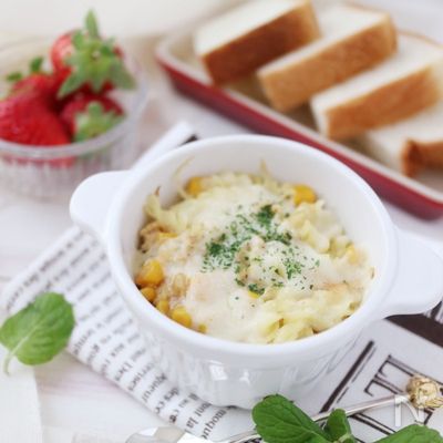 子どもが大好き☆鶏ひき肉とコーンのグラタン