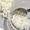 レンチン1分!我が家の絶品『和風オニオンハンバーグソース』の工程1