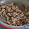 たった10分！豚こまと水菜のうまだれ炒めの工程2