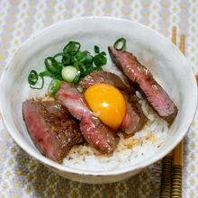 ちょこっと和風ステーキ丼