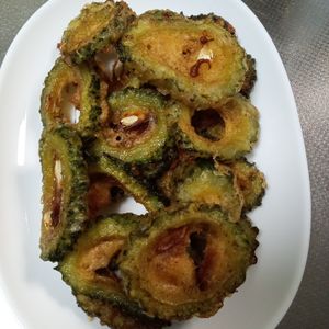 鶏皮坊主の作ってみた!投稿(こどもも食べる！ゴーヤの唐揚げ)