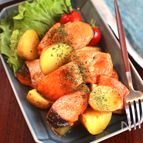 お弁当にも◎♬︎【鮭とじゃがいものバタポン照り焼き】