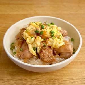 やあの作ってみた!投稿(【感動的にうまい‼︎丼にも♪】鶏肉のてりたま♡)
