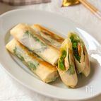 材料4つ！巻くだけ簡単✨絶品【海老アボカドチーズ春巻き】