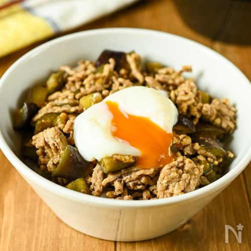 子どもウケ抜群！【なすカレーそぼろ】