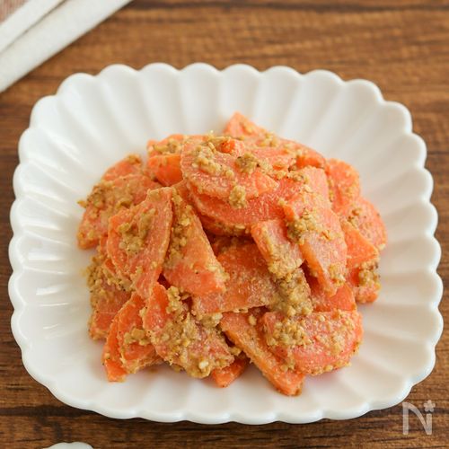 パパッともう一品！にんじんのごま味噌和え
