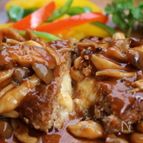 チーズインハンバーグ、キノコソース