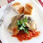 鶏肉の黒オリーブグリル トマトソース