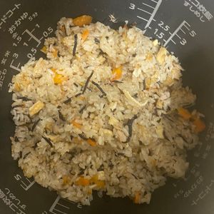 じゃがいもの作ってみた!投稿(【ひじきとツナの炊き込みご飯】栄養満点◎入れて待つだけ！)
