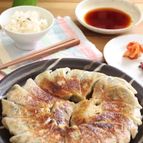 キャベツたっぷり！羽つき餃子