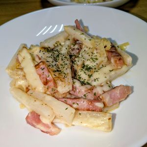 joe sanの作ってみた!投稿(フライパンで5分！山芋ベーコンチーズ炒め)