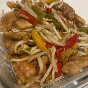 takako mamの作ってみた!投稿(激安~激うま~🤩ありがとう😘もやし鶏皮ピーマンの甘辛炒め)