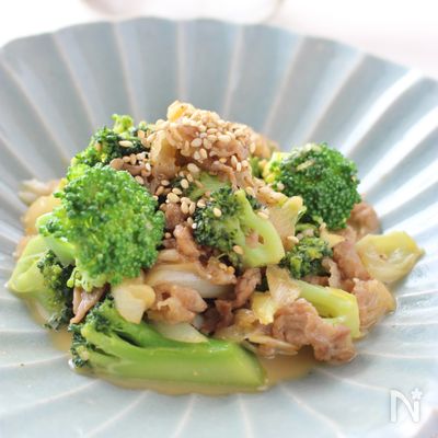 ブロッコリーと豚肉のマヨしょうゆ炒め