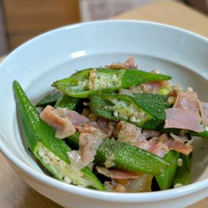 まゆのの作ってみた!投稿(にんにくが香ばしい【オクラのにんにく醤油バター炒め】)