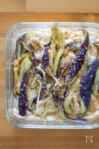 【レンジだけ！包丁いらず！】蒸し鶏となすの味噌だれ和え