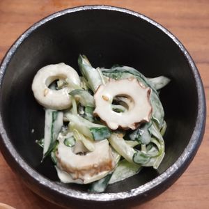 ゆの作ってみた!投稿(【5分で完成！】ちくわとかいわれ大根のマヨサラダ)