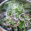 おもてなしに♪タコとお野菜たっぷりセビーチェ風の工程1