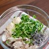 【簡単!】鶏ささみとかいわれ大根の塩昆布マヨサラダの工程3