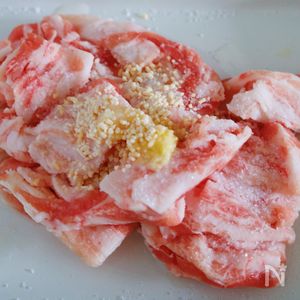 なと 超速かんたん！ご飯もお酒も止まらない！『塩だれ豚レタス